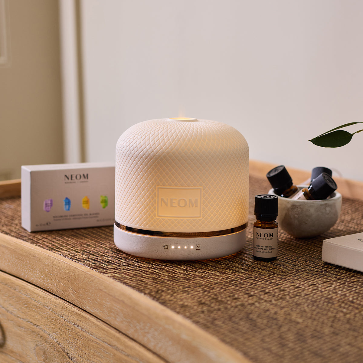 Wellbeing Pod Luxe with Global Plugs
