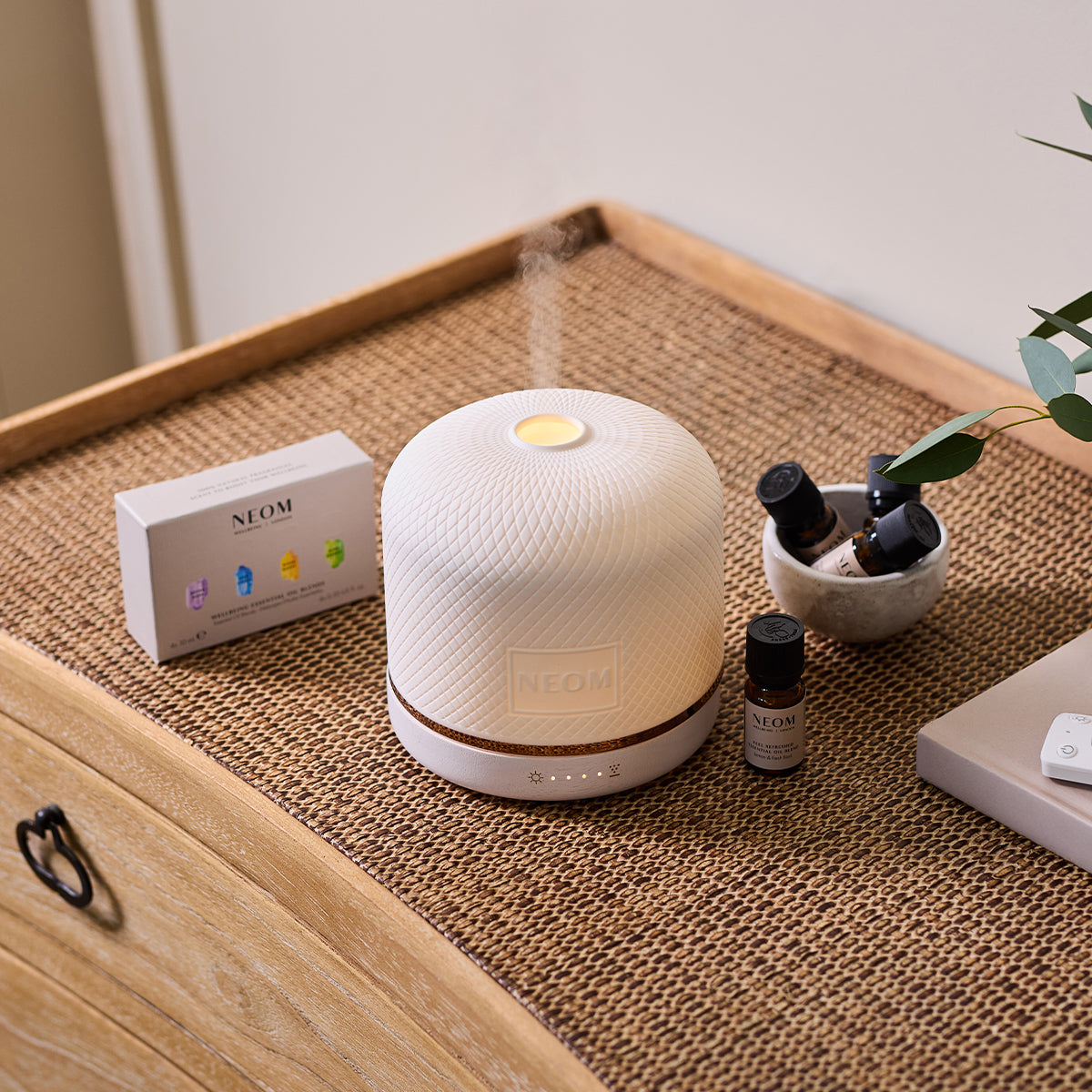 Wellbeing Pod Luxe with Global Plugs